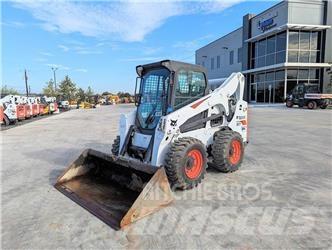 Bobcat S740 滑移轉向裝載機