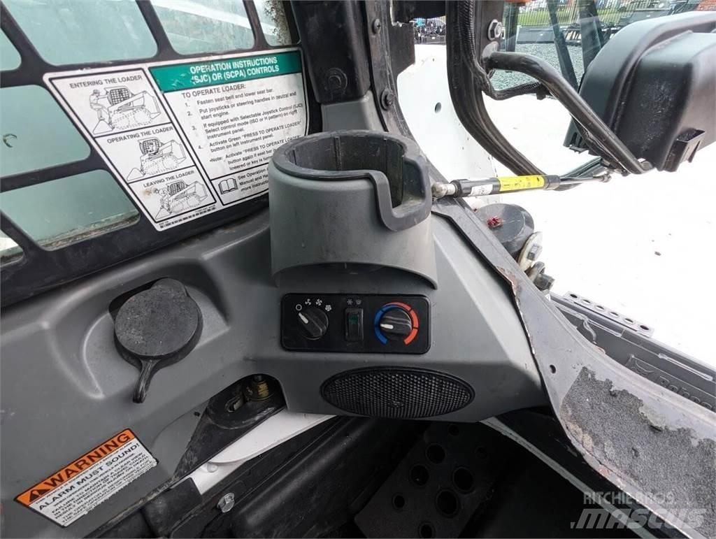 Bobcat S850 滑移轉向裝載機