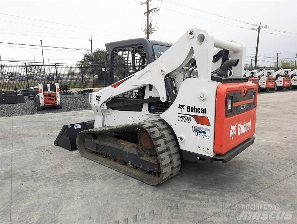 Bobcat T770 滑移轉向裝載機