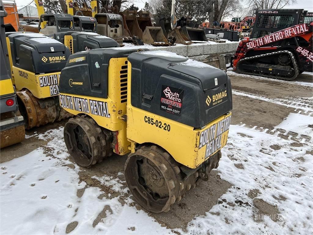 Bomag BMP8500 拖式振動滾壓機