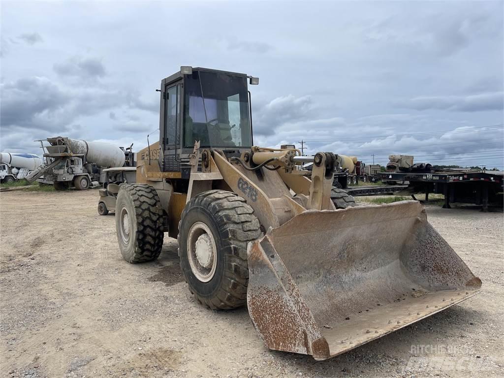 CASE 621B 輪胎式裝載機
