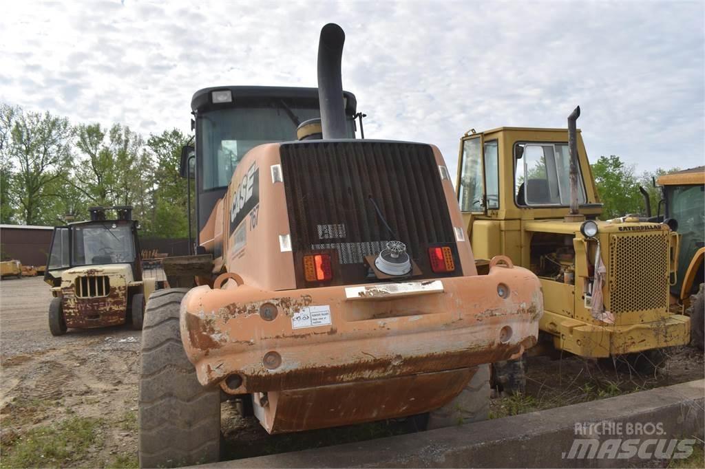 CASE 621E 輪胎式裝載機