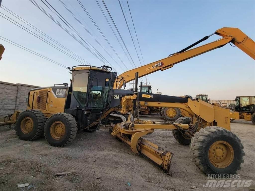 CAT 12M 平土機