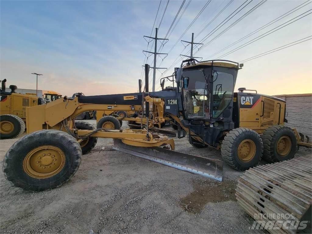 CAT 12M 平土機