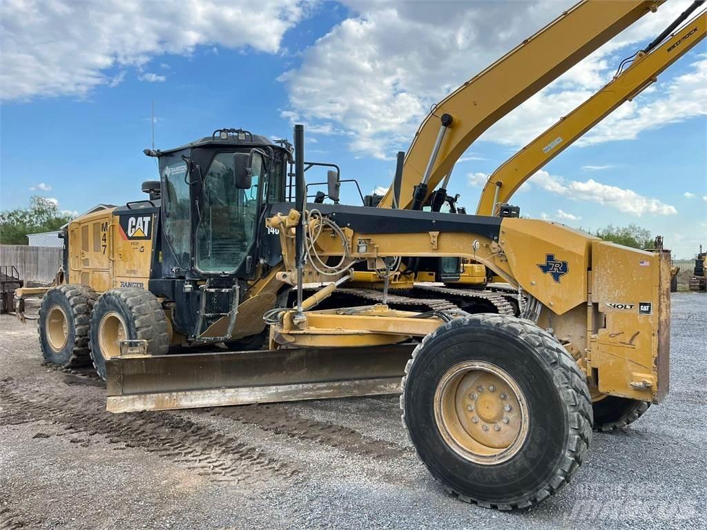 CAT 140M3 平土機