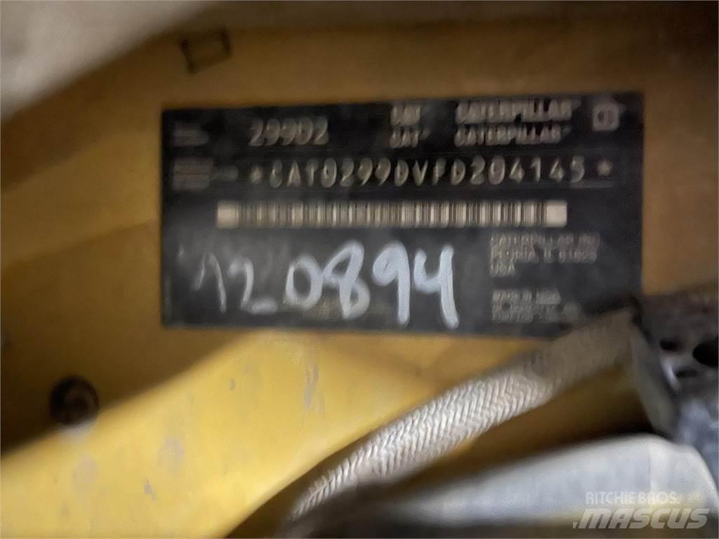 CAT 299D2 滑移轉向裝載機