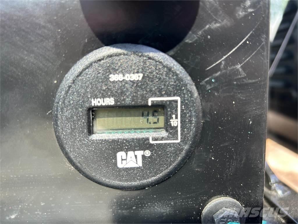 CAT 305.5 小型挖土機/掘鑿機<7t(小型挖掘機)