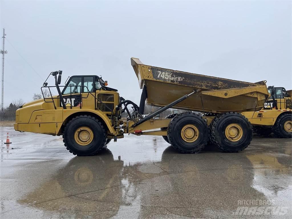 CAT 745C 鉸接式起吊車