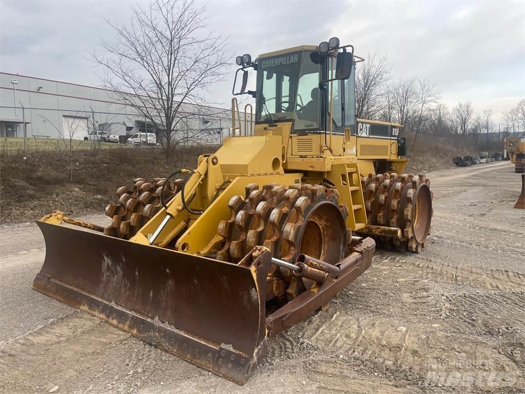 CAT 815F 廢棄物壓實機