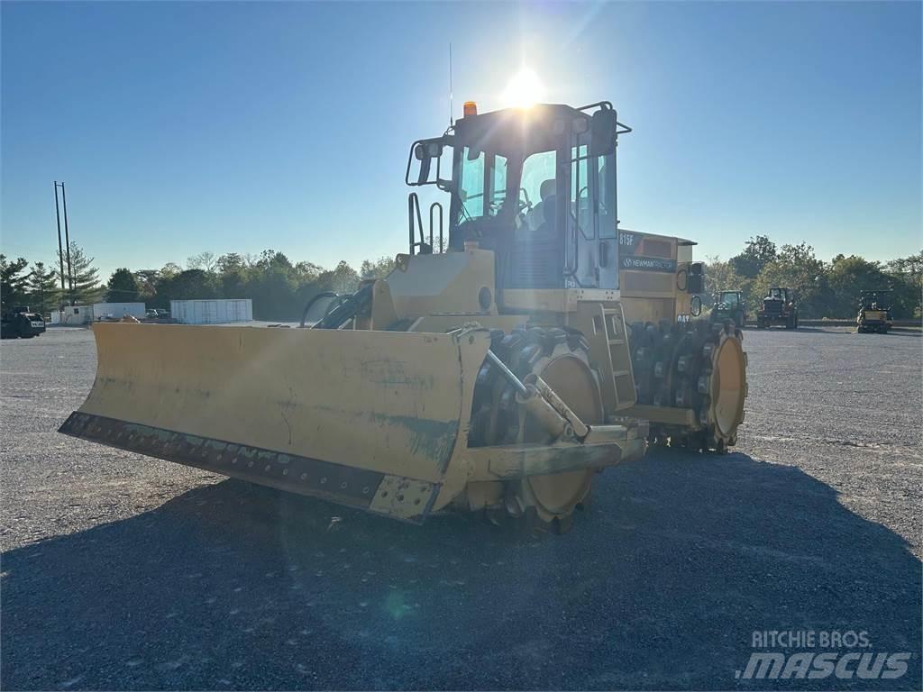 CAT 815F 廢棄物壓實機