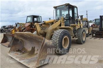 CAT 938G 輪胎式裝載機