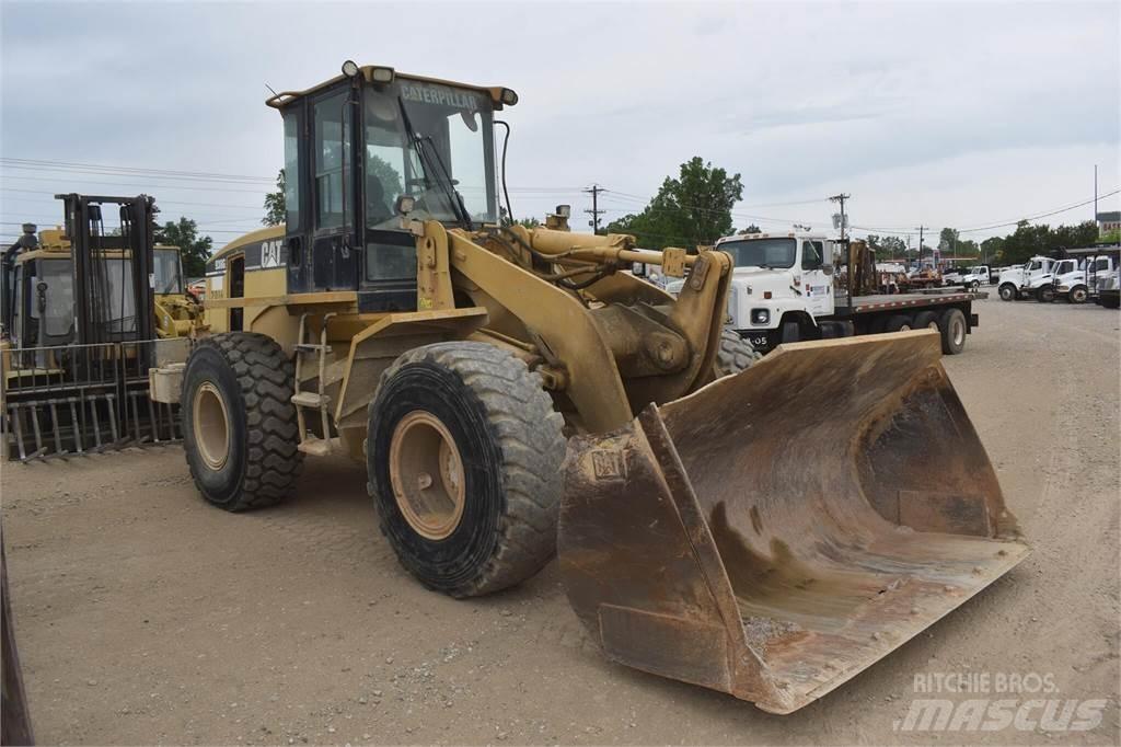 CAT 938G 輪胎式裝載機
