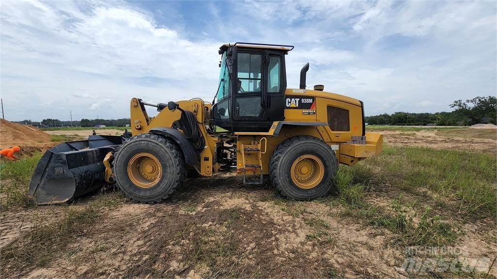 CAT 938M 輪胎式裝載機