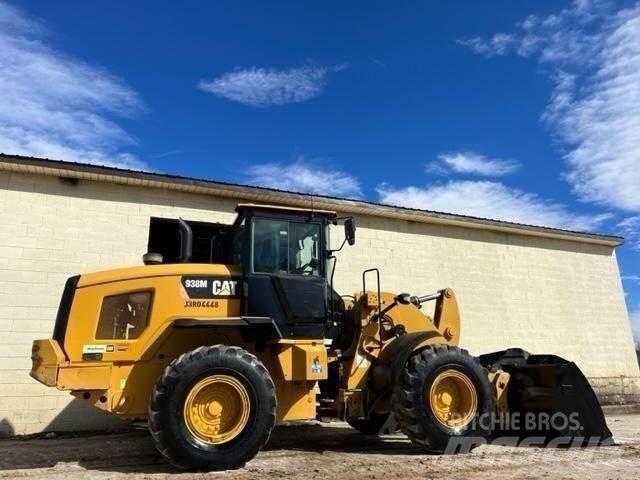 CAT 938M 輪胎式裝載機