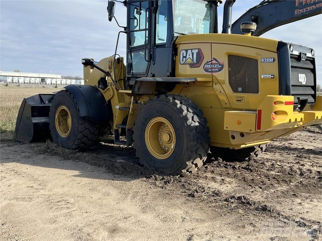 CAT 938M 輪胎式裝載機