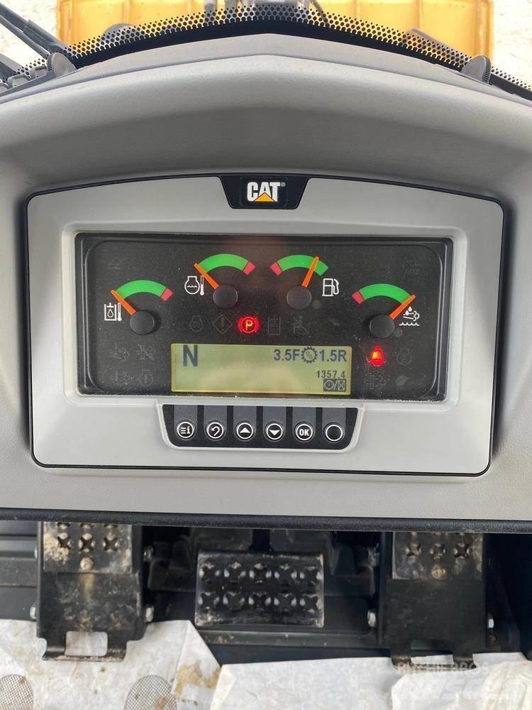 CAT 963K 推土機