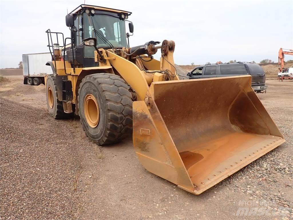 CAT 972K 輪胎式裝載機