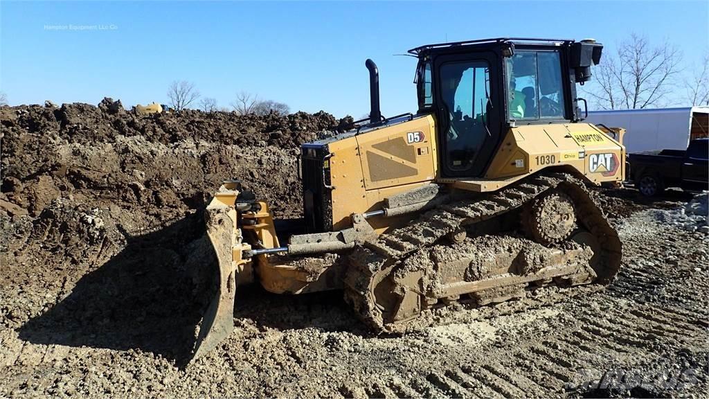CAT D5 履帶推土機