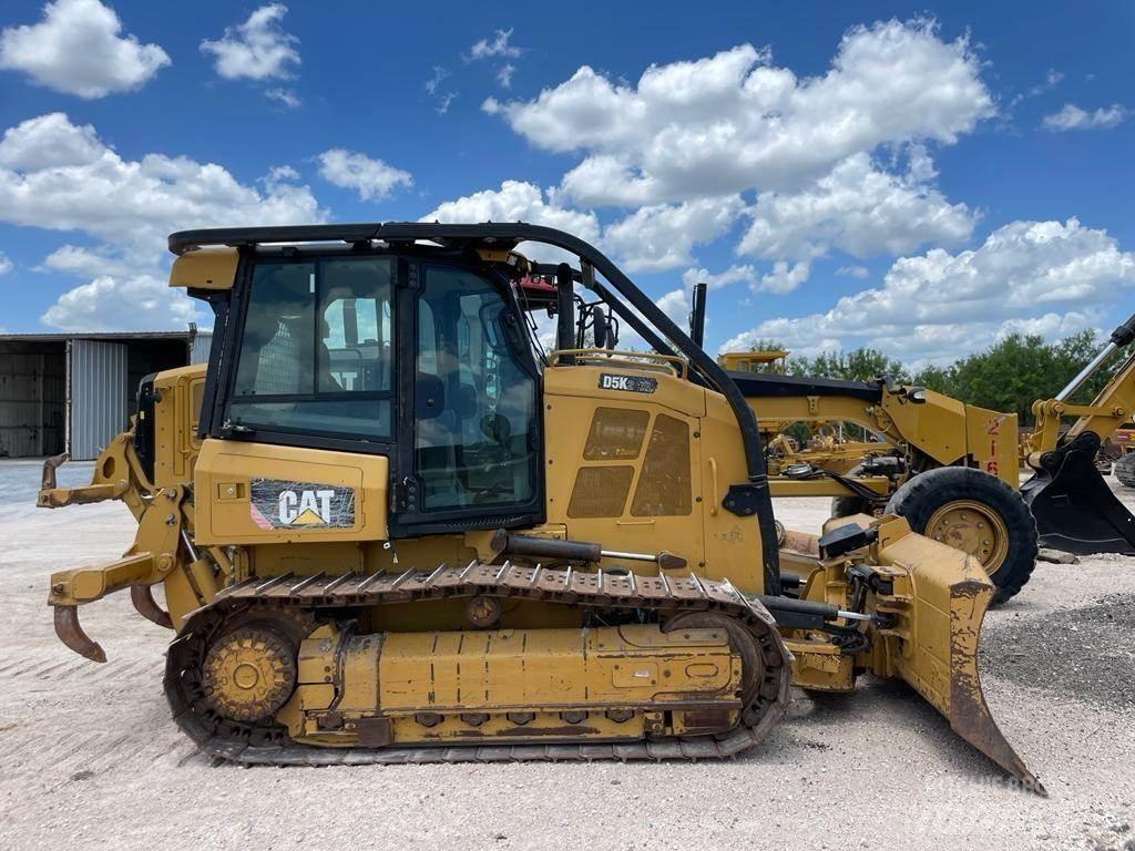 CAT D5K2 XL 履帶推土機