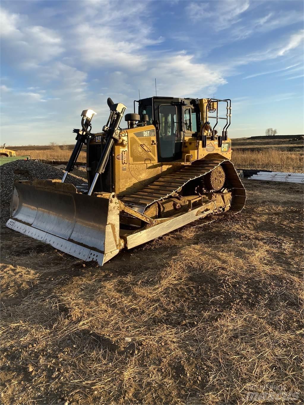 CAT D6T LGP 履帶推土機