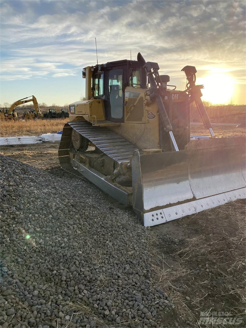 CAT D6T LGP 履帶推土機