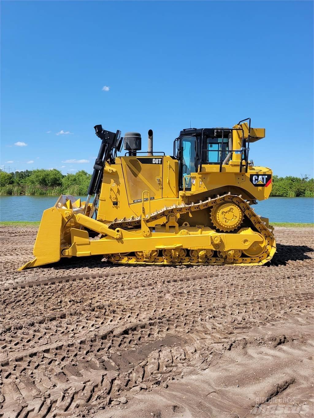 CAT D8T 履帶推土機