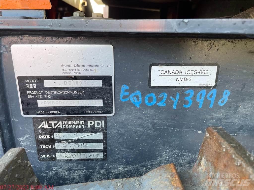 Develon DD100 履帶推土機