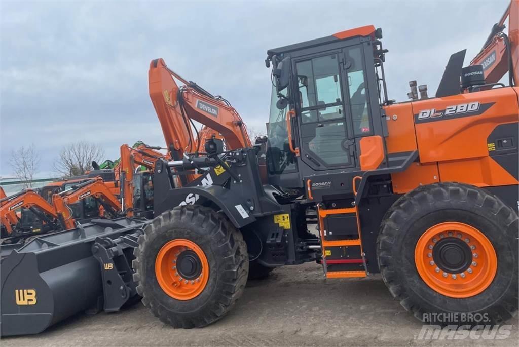 Develon DL280-7 輪胎式裝載機