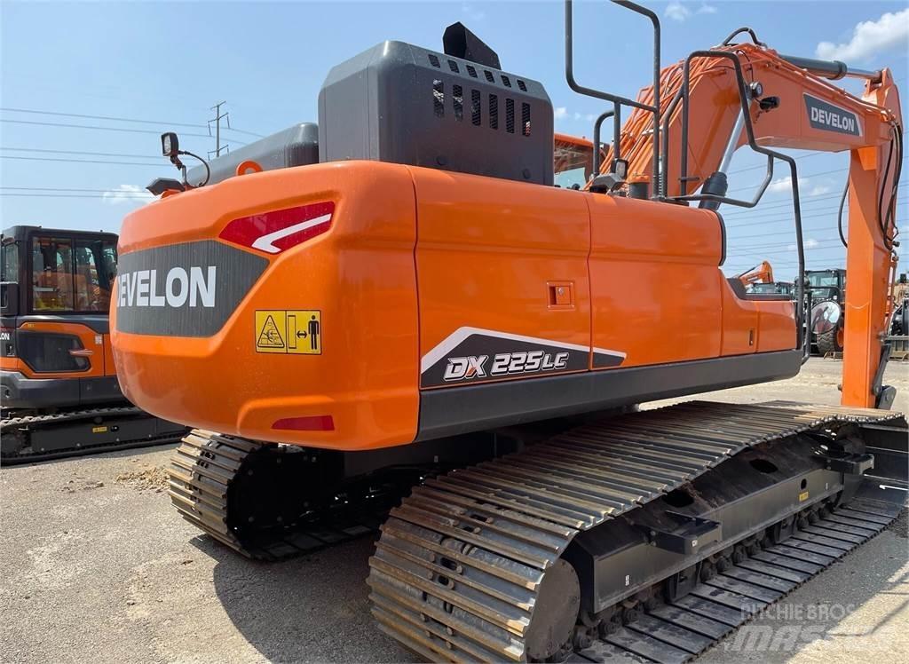 Develon DX225 LC-7 履帶式 挖土機/掘鑿機/挖掘機