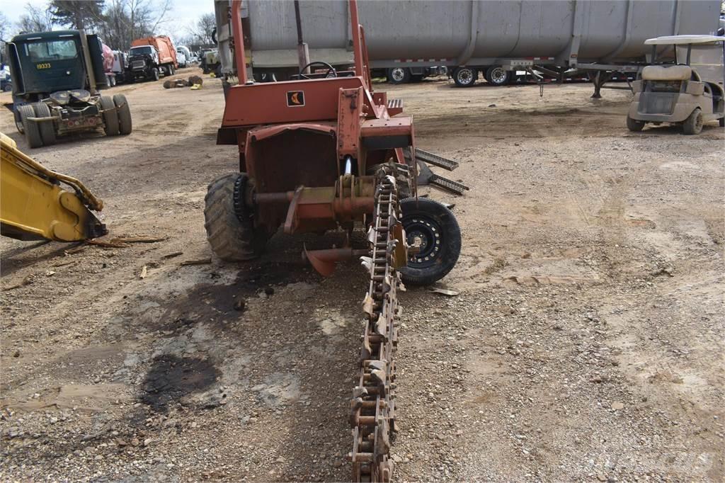 Ditch Witch 6510DD 掘溝機