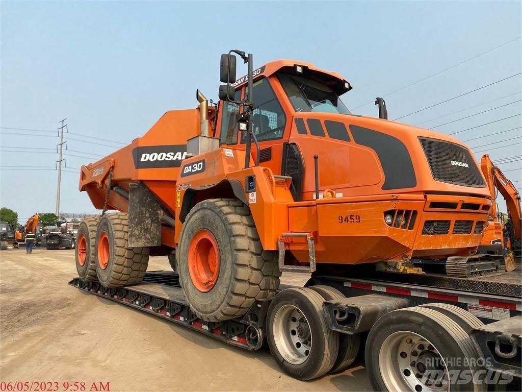 Doosan DA30-5 鉸接式起吊車