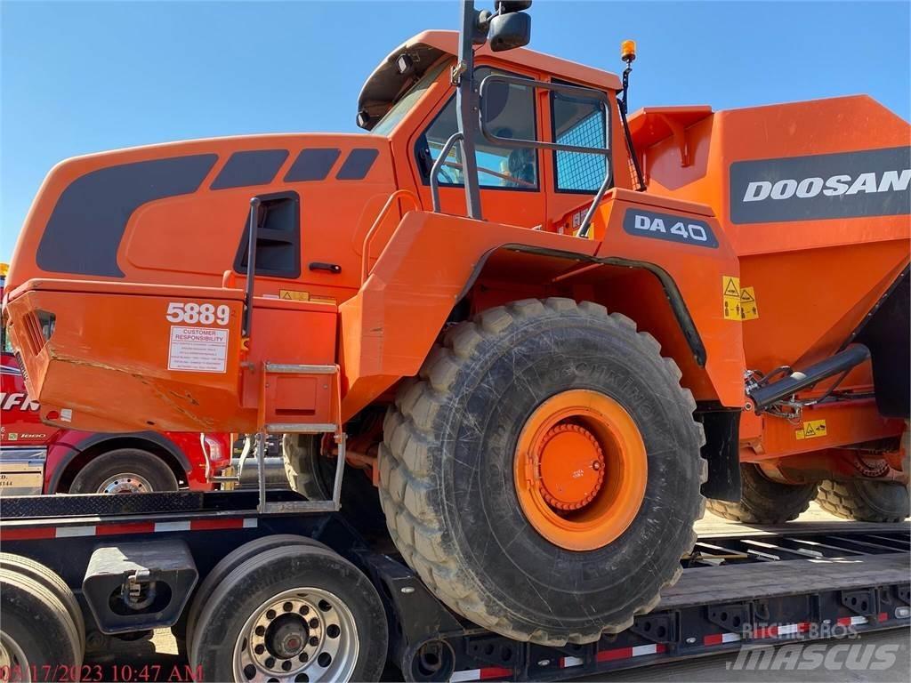 Doosan DA40-5 鉸接式起吊車