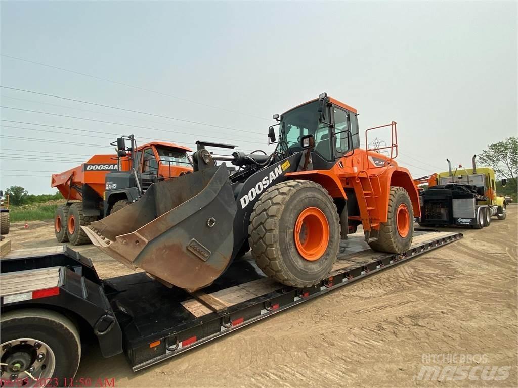 Doosan DL300-5 輪胎式裝載機