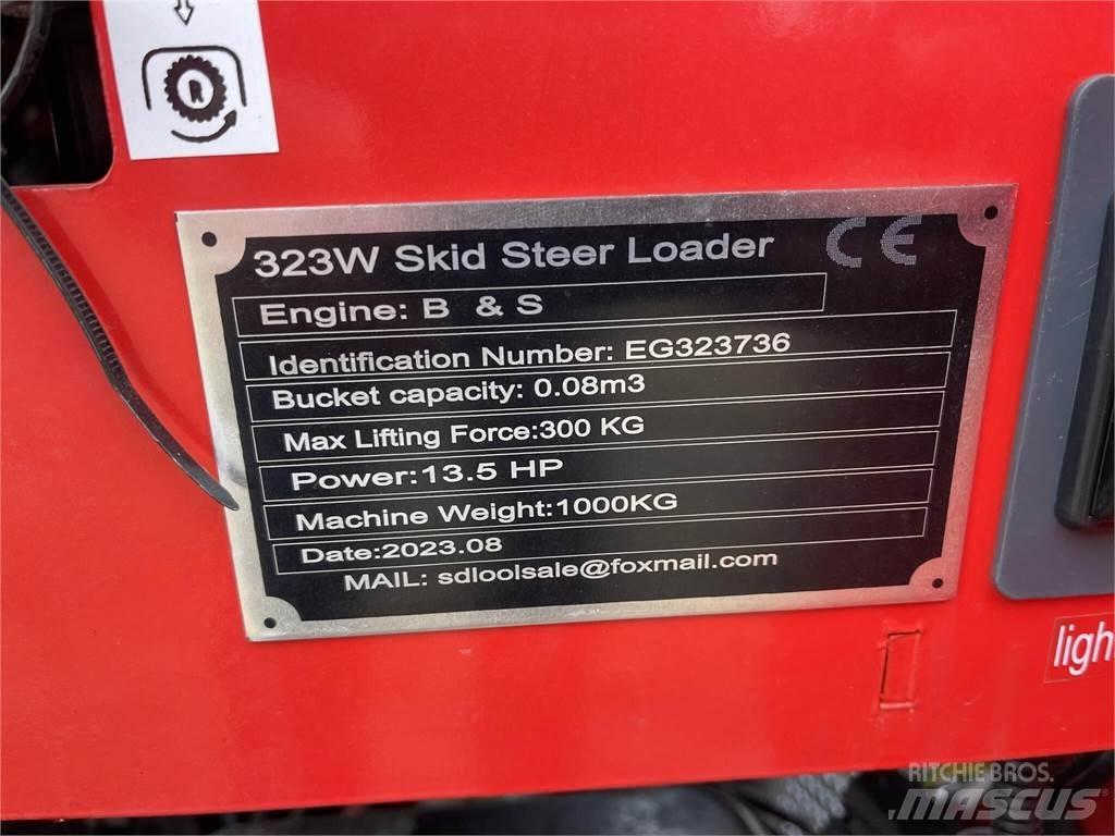 EGN 323W 滑移轉向裝載機