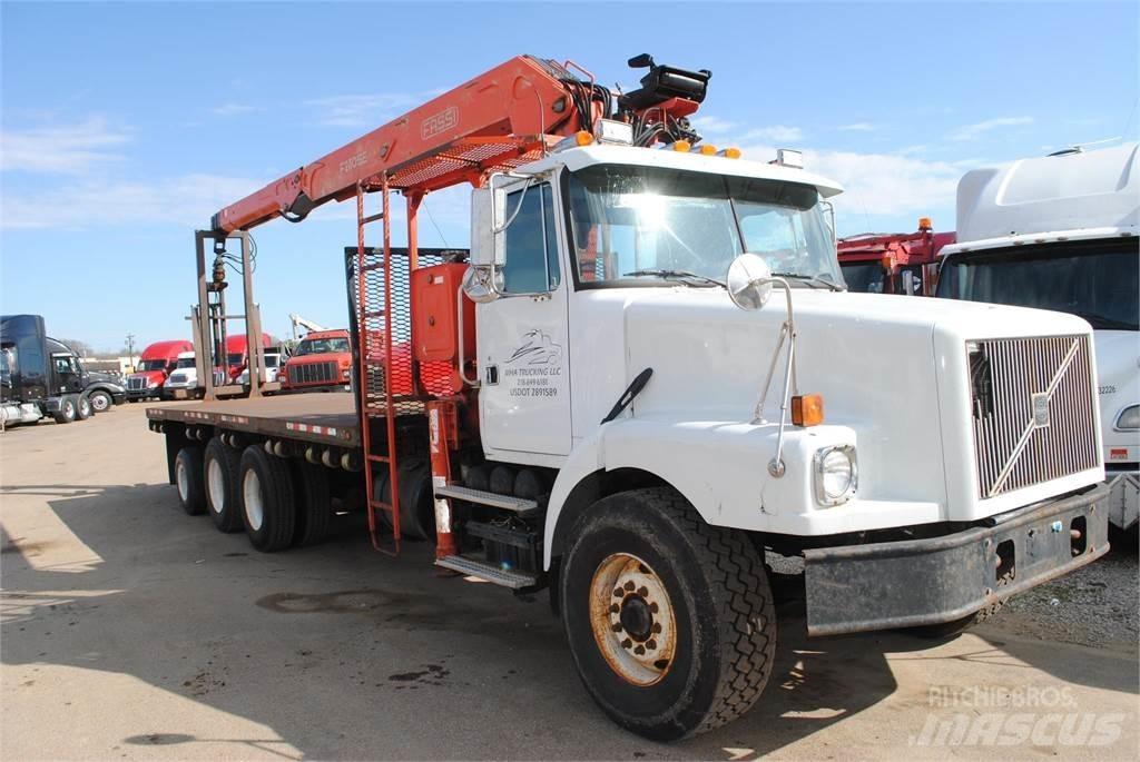 Fassi F230SE 鉗式裝載機