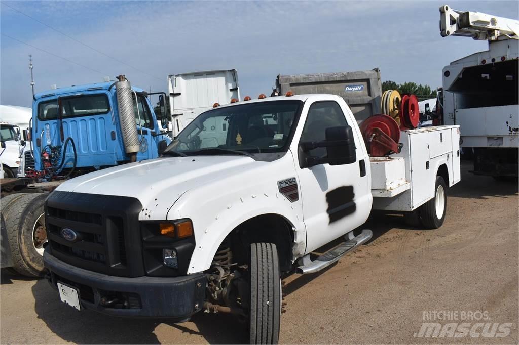 Ford F550 都市/通用型車輛
