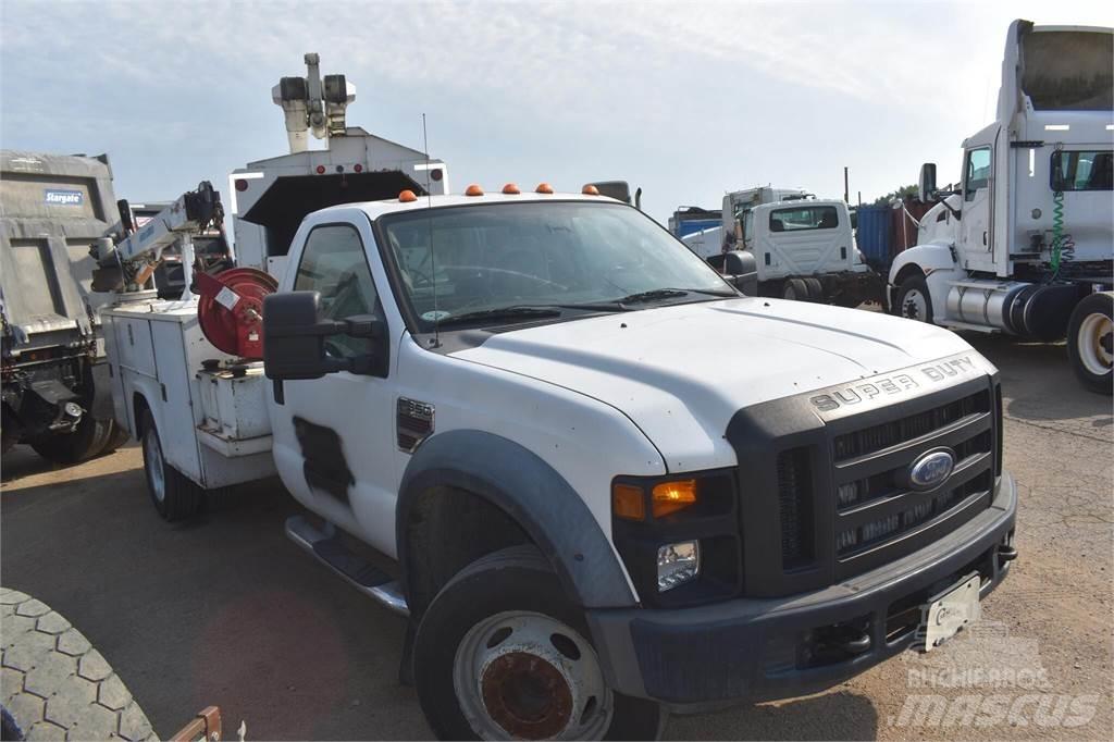 Ford F550 都市/通用型車輛