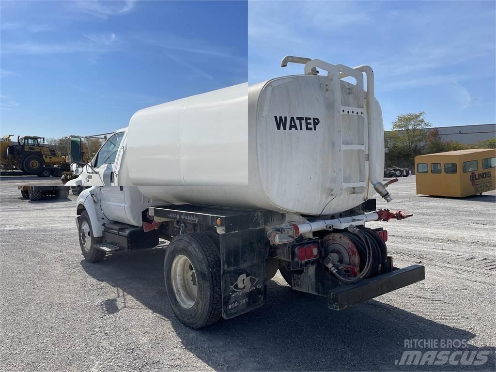 Ford F650 XL SD 水車