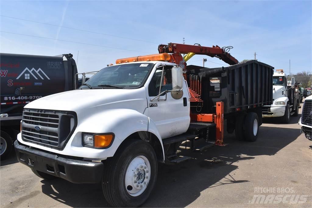 Ford F750 起重機卡車