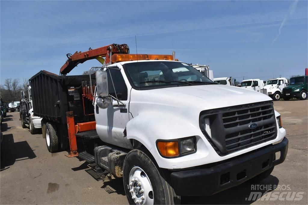 Ford F750 起重機卡車