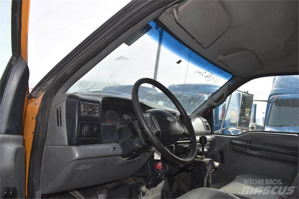 Ford F750 傾卸式卡車