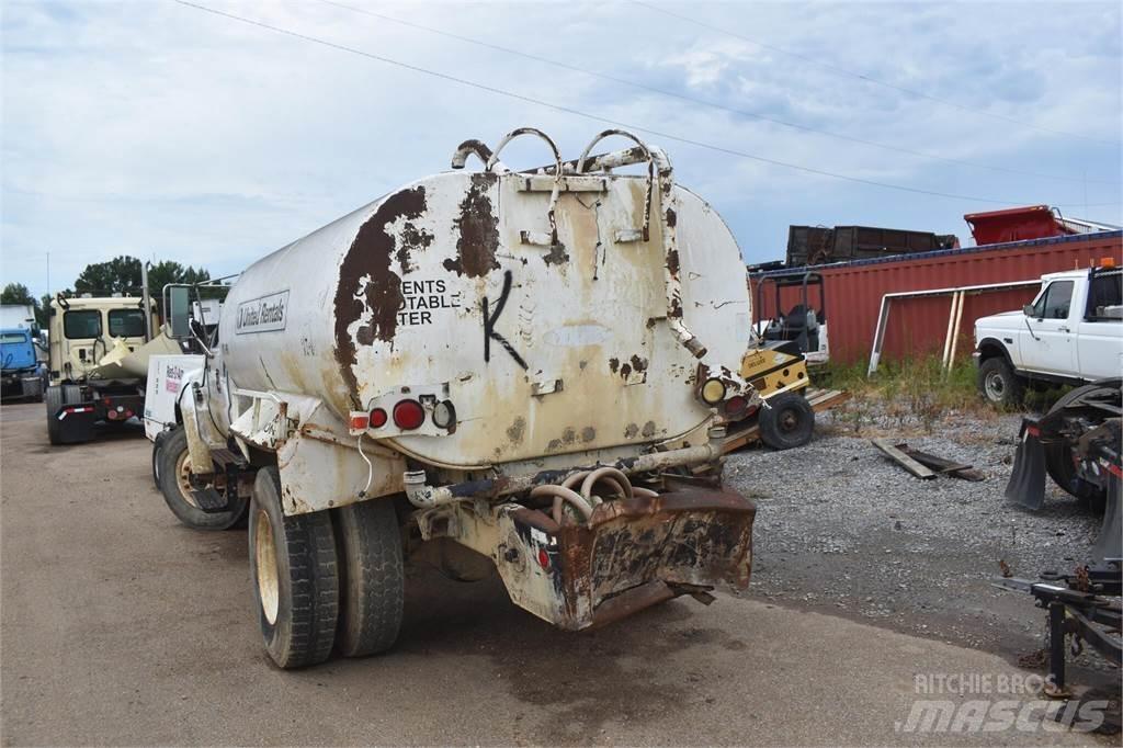 Ford F750 運油車