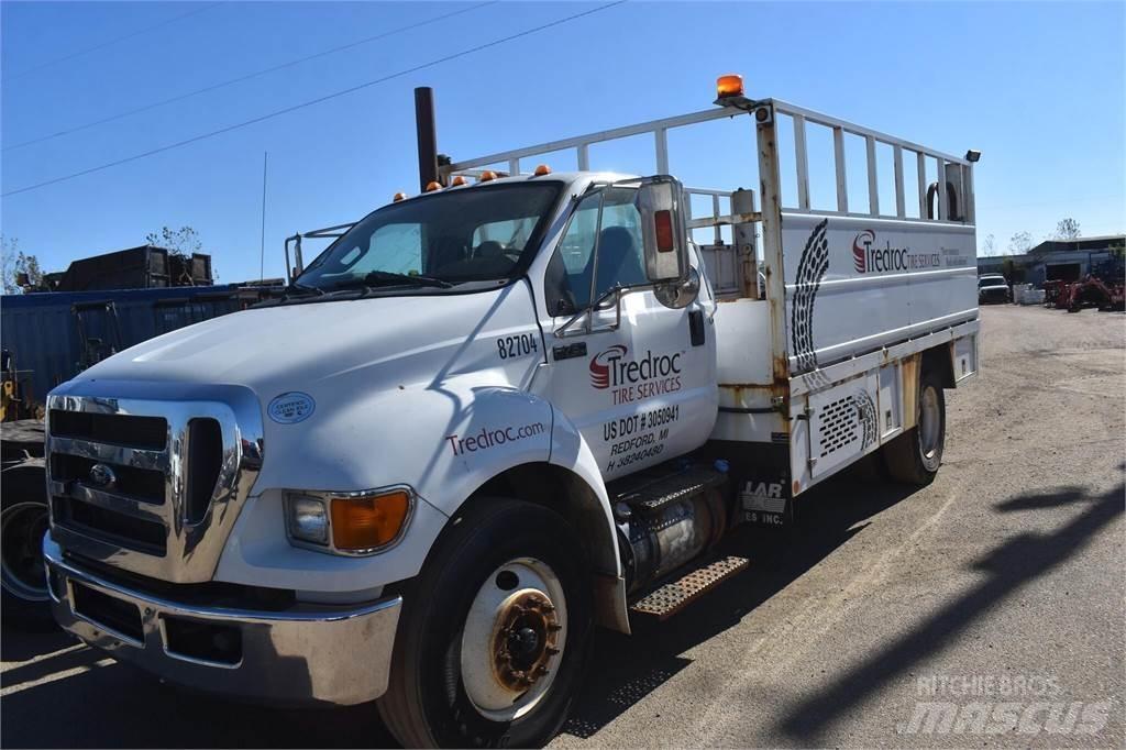 Ford F750 都市/通用型車輛
