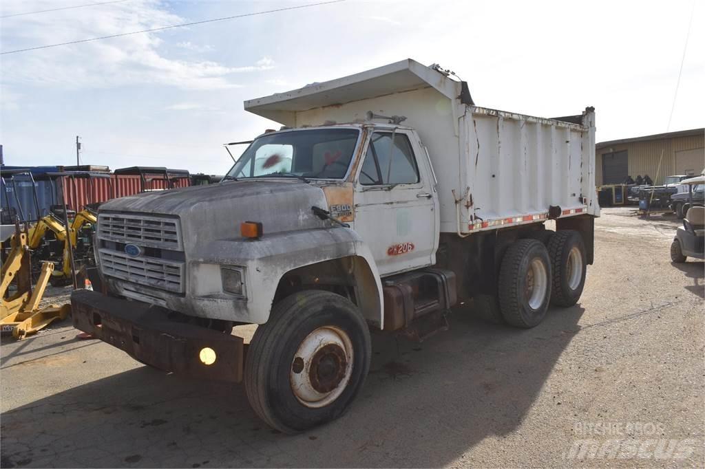 Ford F900 傾卸式卡車
