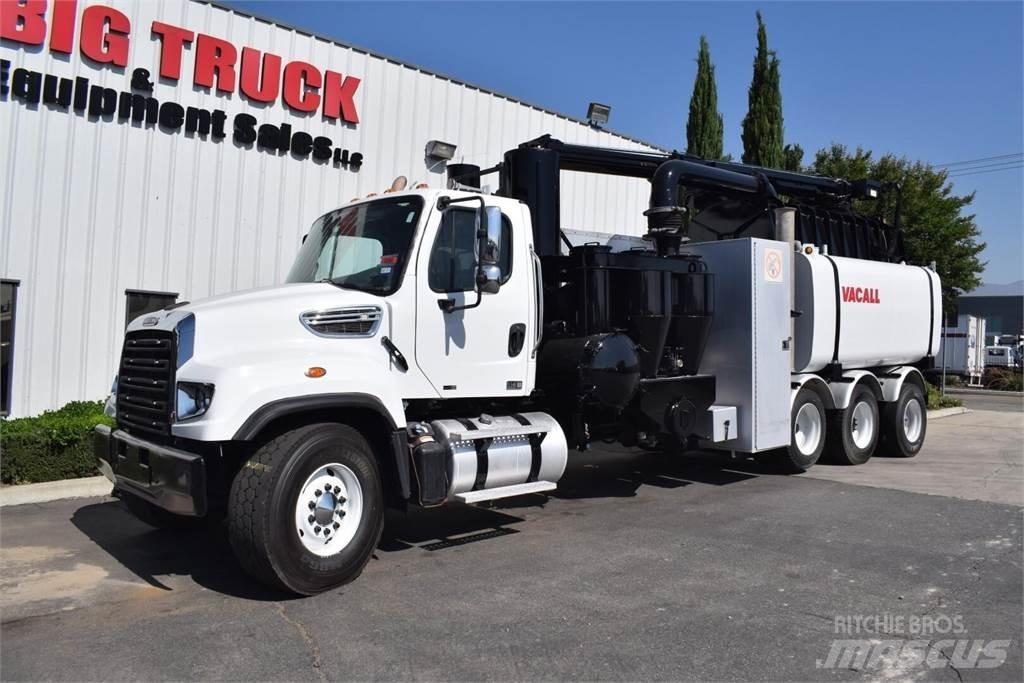 Freightliner 114SD 運油車