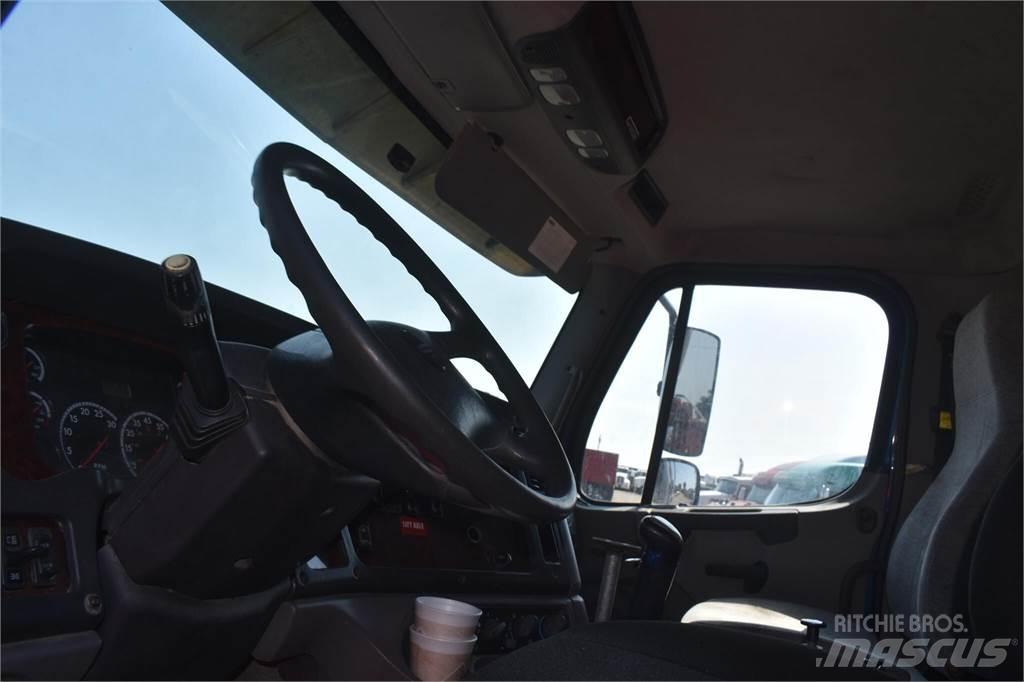 Freightliner 114SD 傾卸式卡車