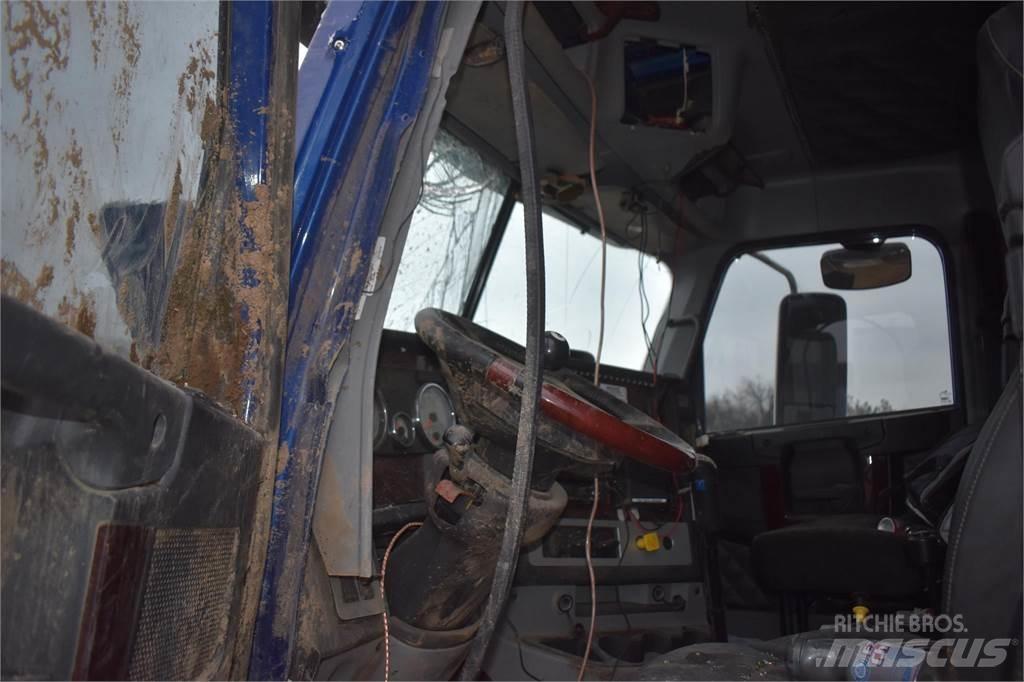 Freightliner 122SD 傾卸式卡車