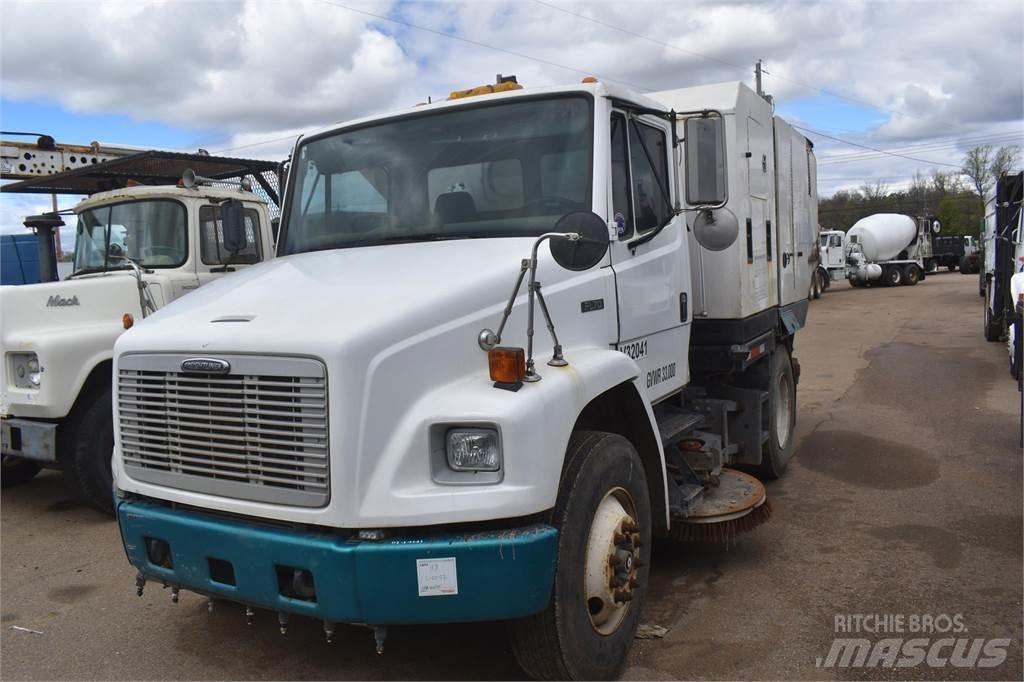 Freightliner FL70 清掃車