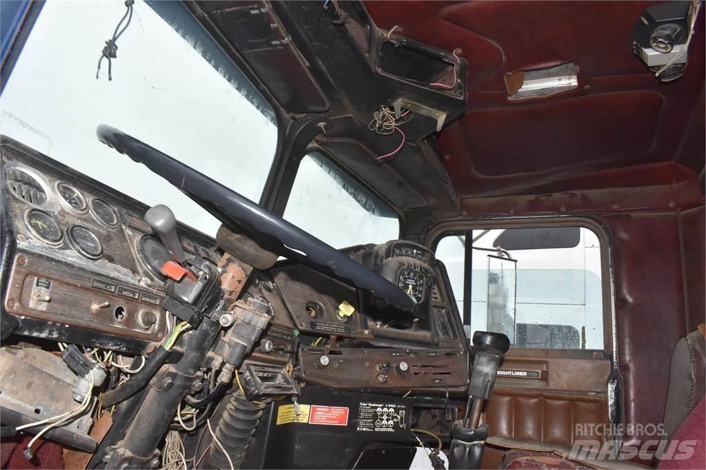 Freightliner MB80 傾卸式卡車