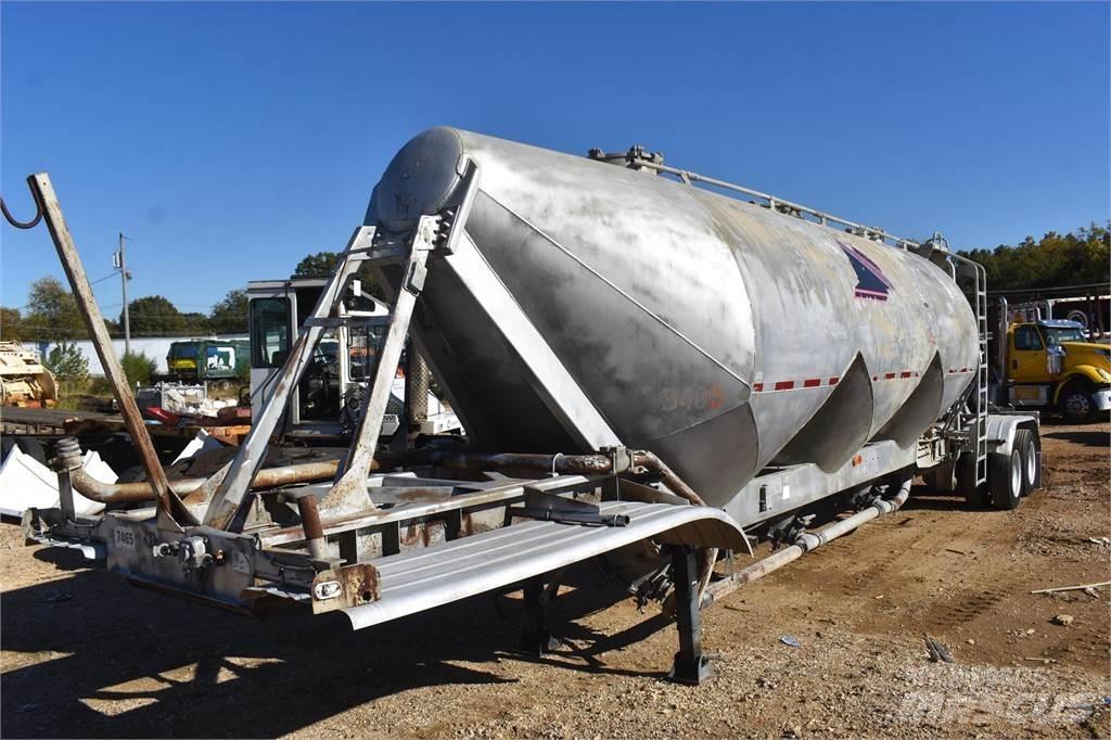 Fruehauf  罐體拖車